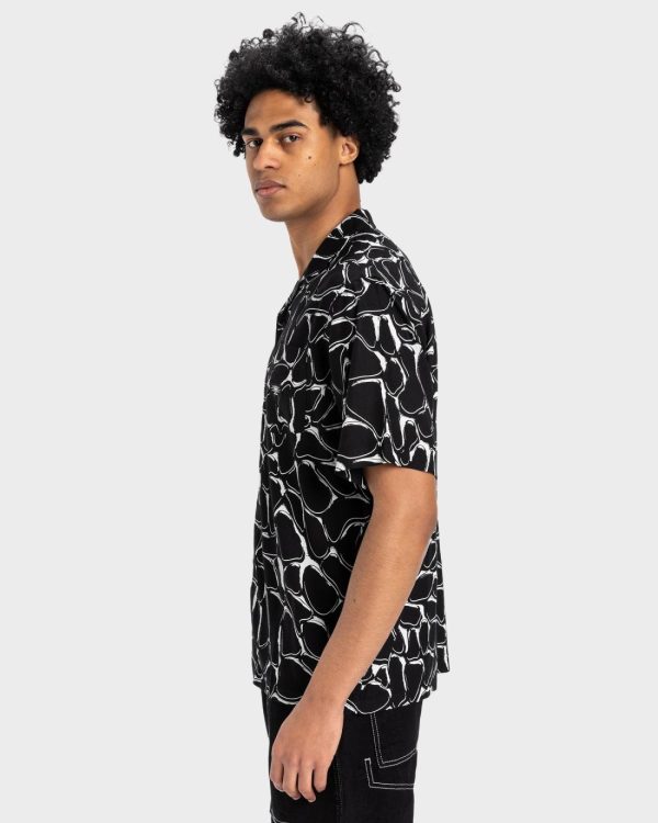 Paceandgrace.shop8274702e33 2